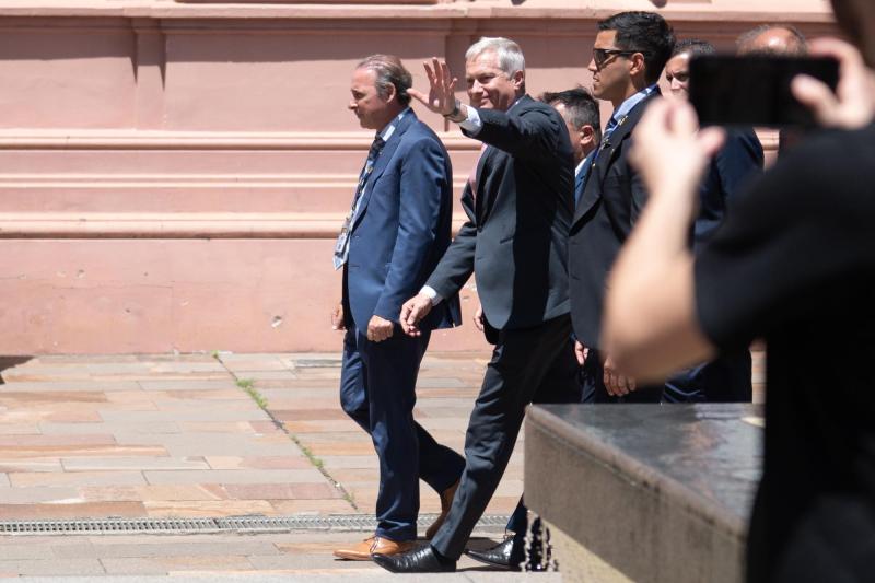 Aton- Kast se reunió con Milei