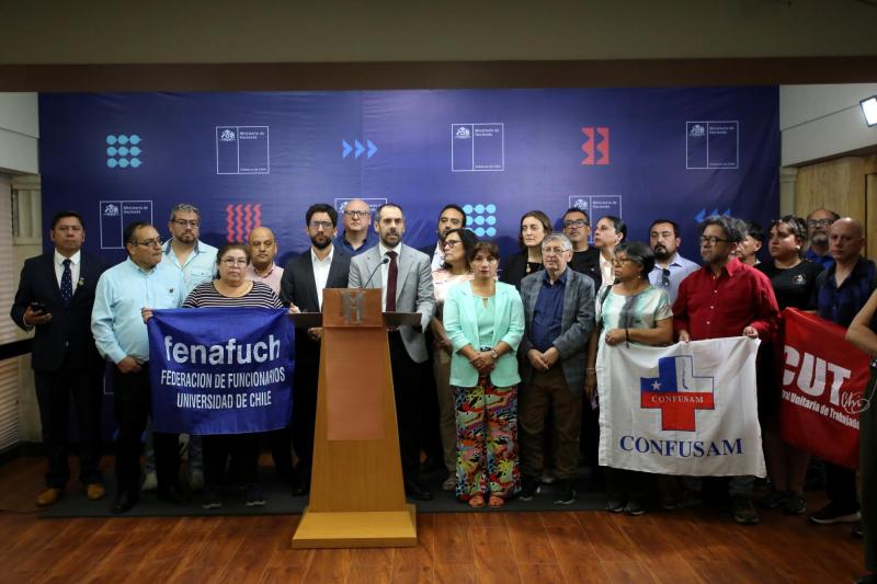 Aton - El acuerdo del reajuste salarial incorpora norma que afectaría a la administración de José Antonio Kast