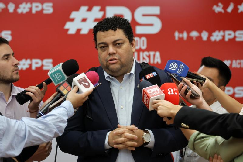 Aton- Toro (PPD) planteó fusión o federación de partidos sin el PS