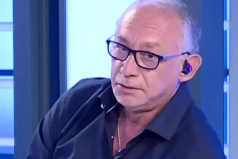 youtube - Hijo de Mauricio Israel y su madre se reconcilian tras años sin verse: "Tal como le di una oportunidad a mi papá..."