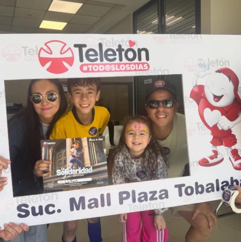 Captura - María Isabel Sobarzo y su familia