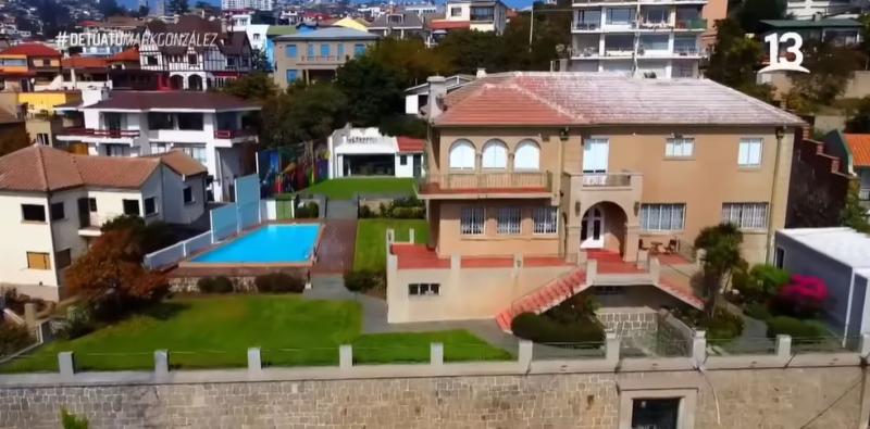 Canal 13/De tú a tú - Así es la mansión en arriendo de Maura Rivera y Mark González