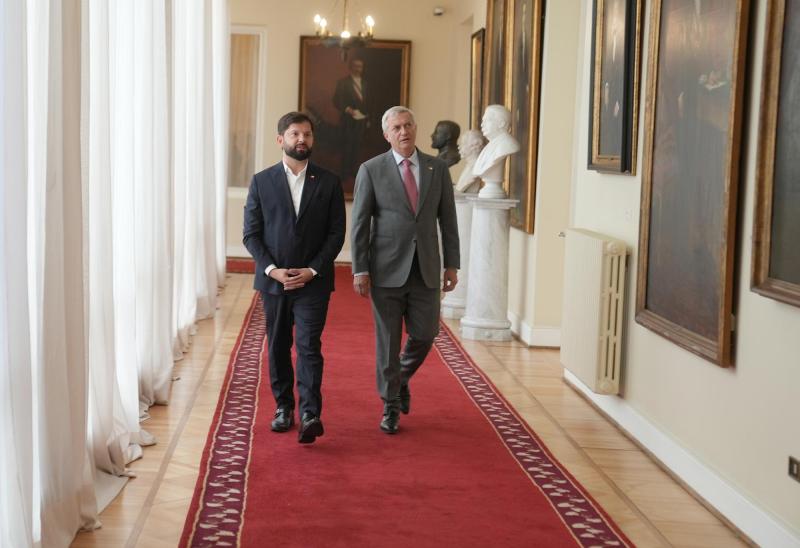 Presidencia- Los mandatarios en ejercicio y electo; Gabriel Boric y José Antonio Kast