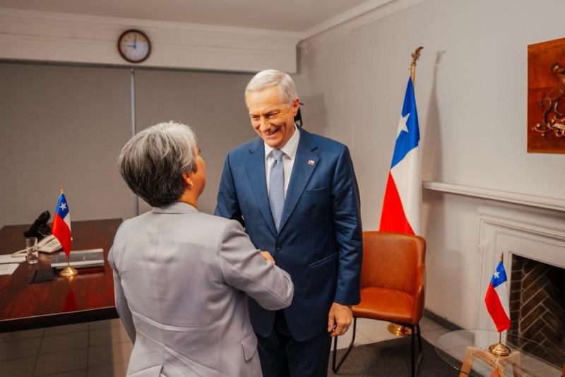 Jeannette Jara y José Antonio Kast