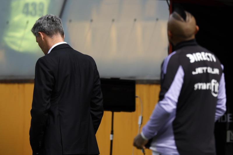 Revelan quiebre entre Vidal y Ortiz en Colo-Colo - Photosport