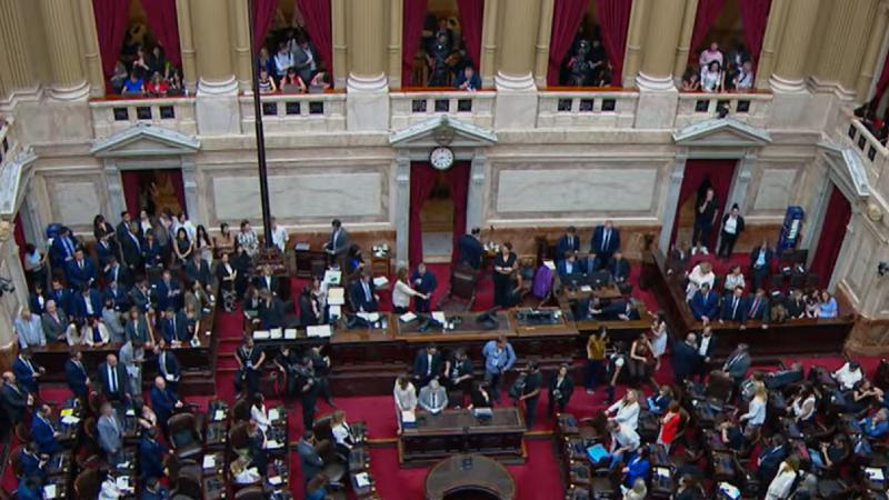 Honorable Cámara de Diputados de la Nación - Juramento de nuevos diputados en Argentina