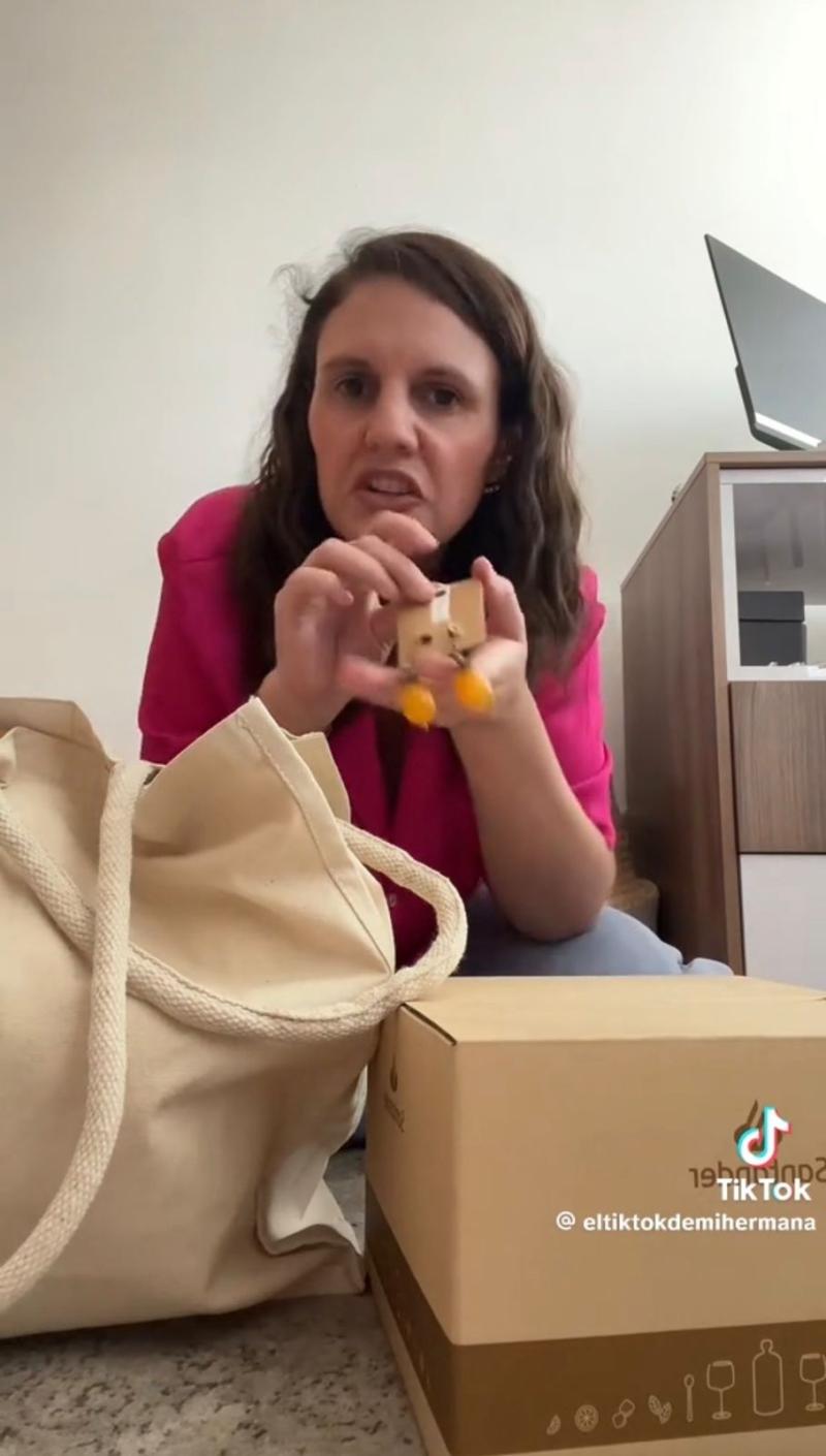 TikTok (@eltiktokdemihermana) - Ahorrar en Navidad