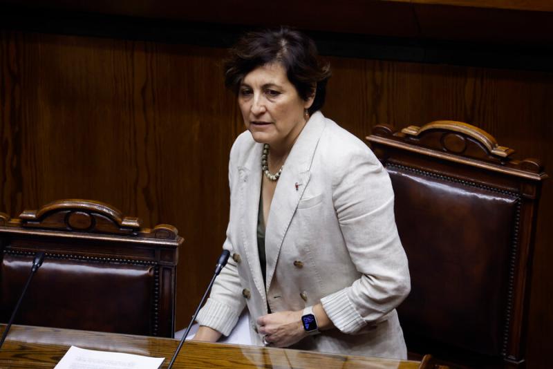 Aton - Ministra de Salud Ximena Aguilera