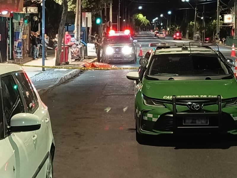 Investigan asalto a botillería en Colina que terminó con un asaltante muerto