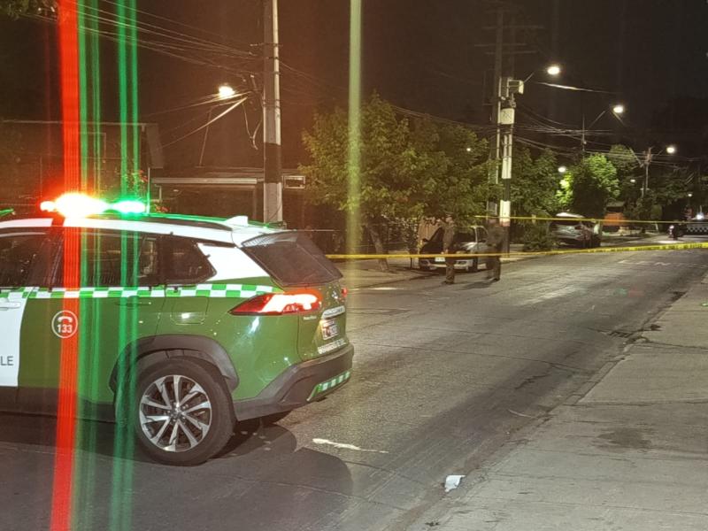 Ataque armado en La Reina: hombre de 34 años recibe múltiples disparos en plena vía pública