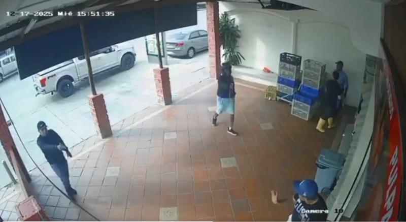 Asesinato Mario Pineida en Ecuador - Captura X (@masntvhn)