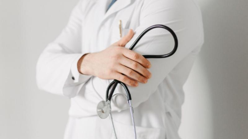 Cadem: Chilenos eligen a la profesión más infiel - referencial freepik