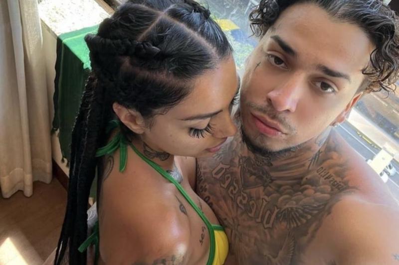 Instagram - Maria Bfly y Young Cister