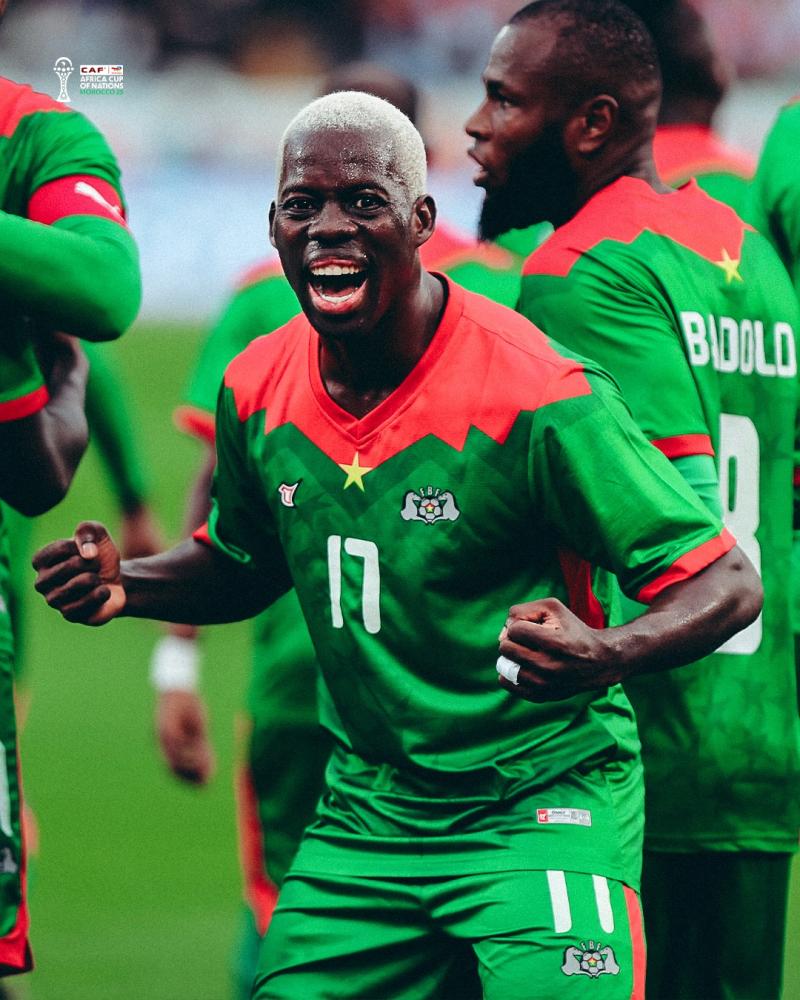 Stéphane Aziz Ki - Instagram: @aziz.ki.10 - Sensible pérdida de figura de la Copa de África