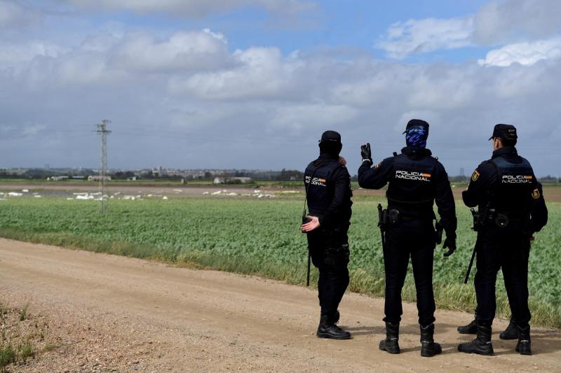 Detienen a banda de chilenos que robaba casas en España - referencial AFP