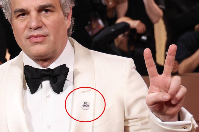 AFP - El pin que lució Mark Ruffalo en los Globos de Oro