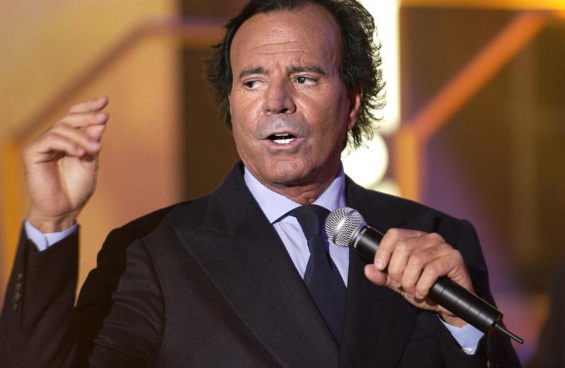 AFP archivo - Aseguran que Julio Iglesias prepara su defensa ante denuncias de abusos sexuales
