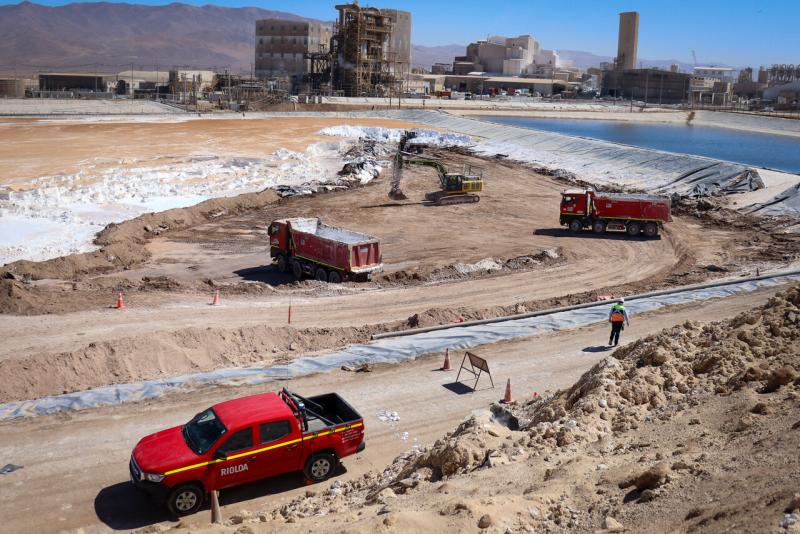 agencia UNO - La caída de los dos proyectos chinos para dar valor agregado al litio en Chile