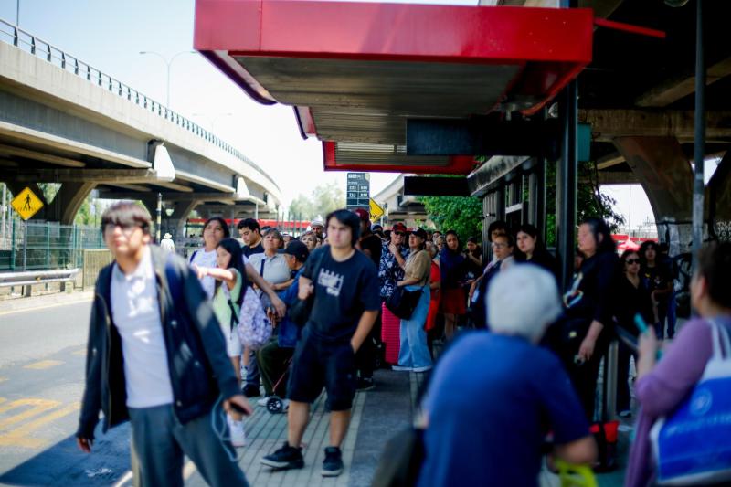 Agencia Uno - Metro suspende servicio en parte de la Línea 1 (archivo)