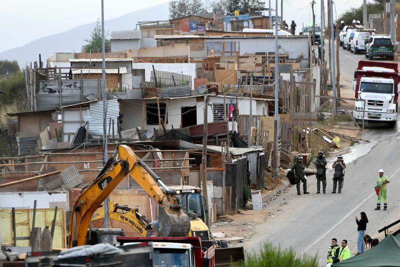 Agencia Uno - Desalojo de toma en Quilpué