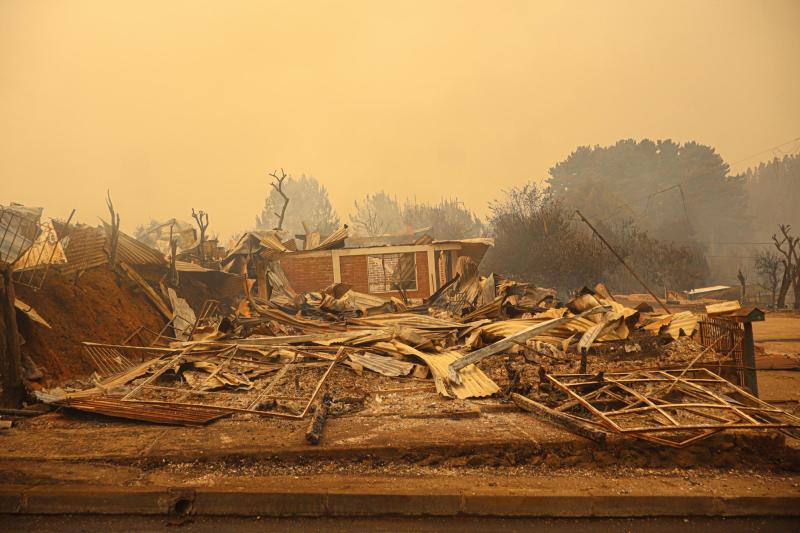 Agencia Uno - Incendios forestales en las regiones de Ñuble y Biobío