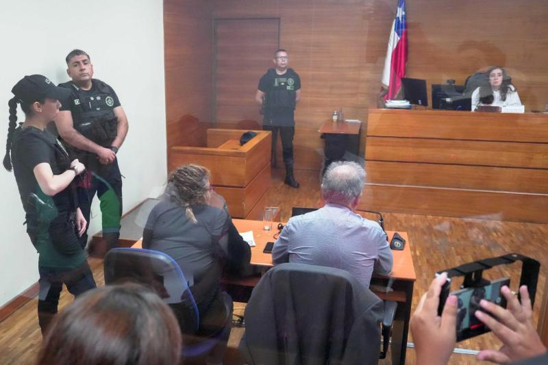 Agencia Uno - T13 - Revelan que exsargento autorizó ingreso a comisaría para coordinar robo a Brinks