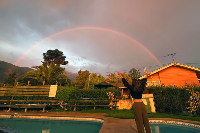 Agencia UNO - Gianfranco Marcone confirma que las lluvias continuarán en Santiago y otras regiones