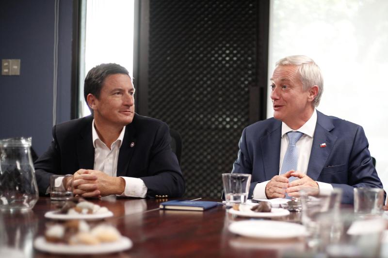 Aton- Arturo Squella y José Antonio Kast