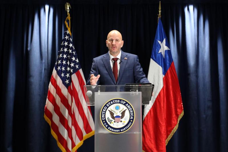 Aton - Embajador de EEUU en Chile, Brandon Judd.