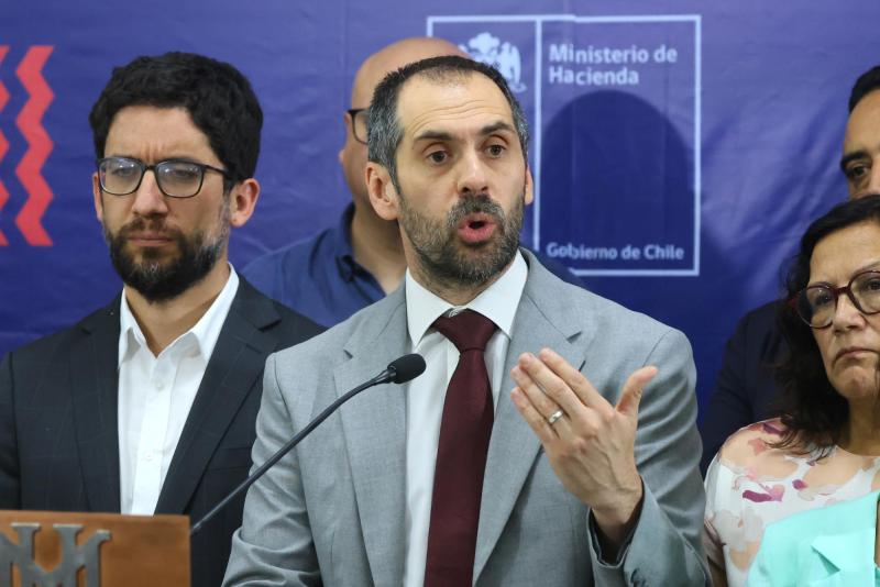 Aton- Gobierno realizó modificación ante críticas sobre "amarre"