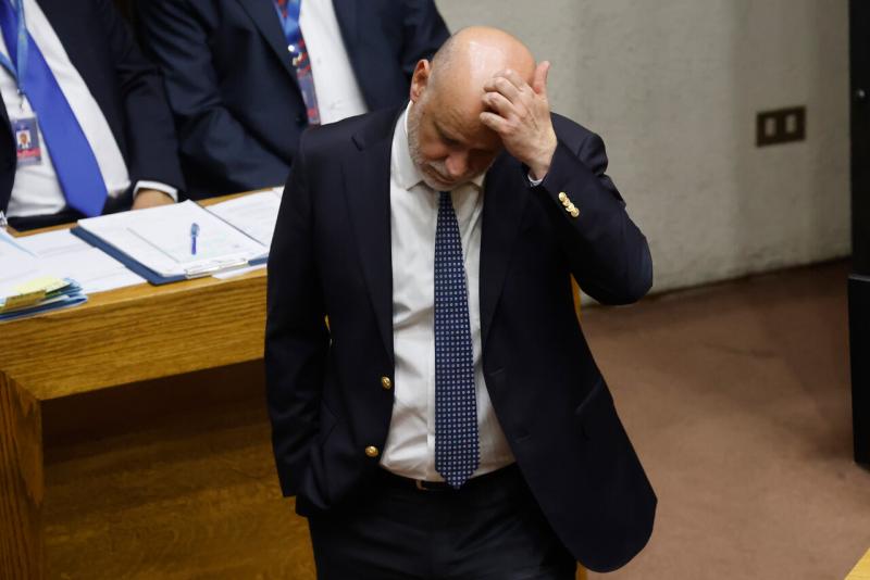 Aton - Roban computador del asesor del ministro del Interior, Álvaro Elizalde