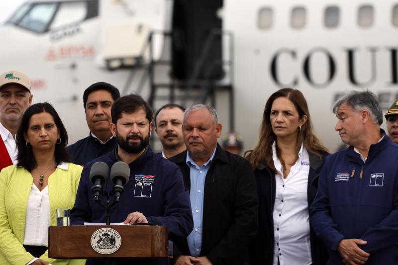 Aton- Presidente Boric en Aeródromo Torquemada de Concón