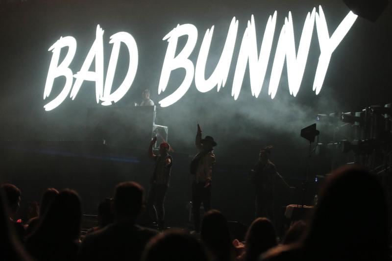 ATON - Tribunal rechaza primer recurso judicial de Sebastián Sichel por show de Bad Bunny