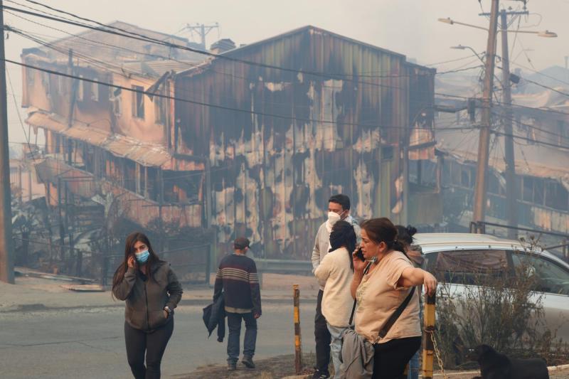 Aton - Compañías telefónicas anuncian medidas para clientes afectados por incendios en el Ñuble y Biobío