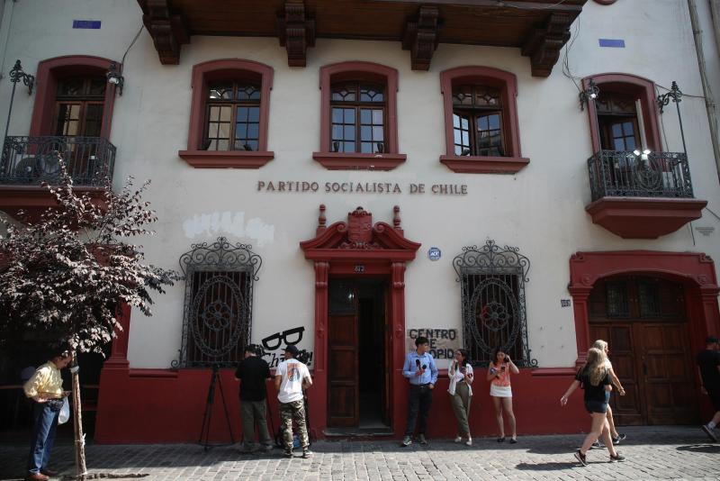 Aton- Socialismo Democrático y la DC se reunieron en la sede del PS