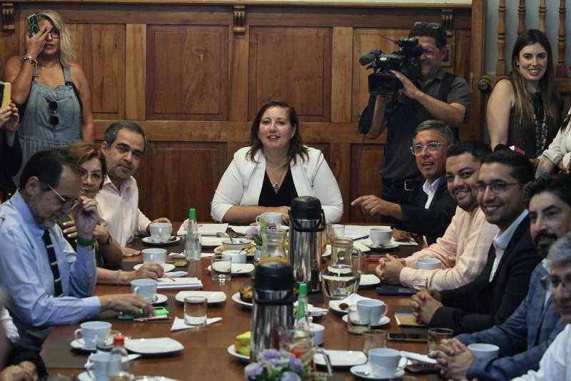 Aton- Boric pidió a los partidos ponerse "a la altura" tras exclusión del FA y el PC