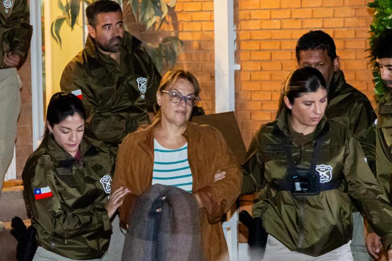 Cuánto dinero habría recibido la exministra Ángela Vivanco - Aton