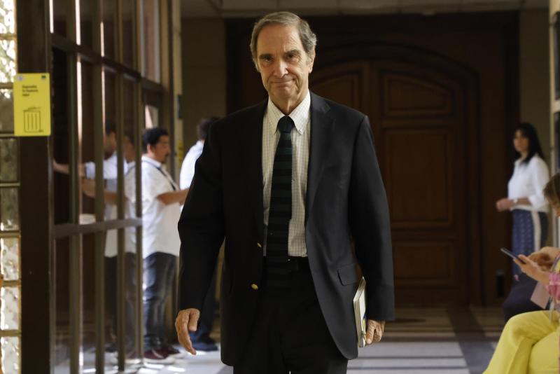 Aton- Exministro de Justicia, Hernán Larraín