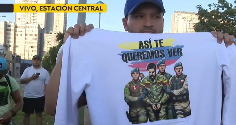 Venezolanos en Chile celebran intervención estadounidense a Caracas y captura de Maduro