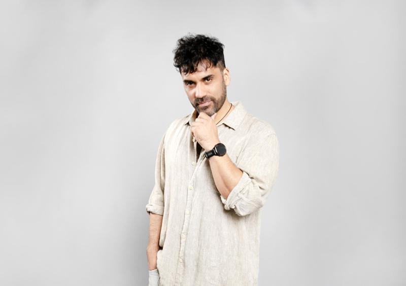 Canal 13 - Felipe Contreras ingresa a 'Vecinos al límite'