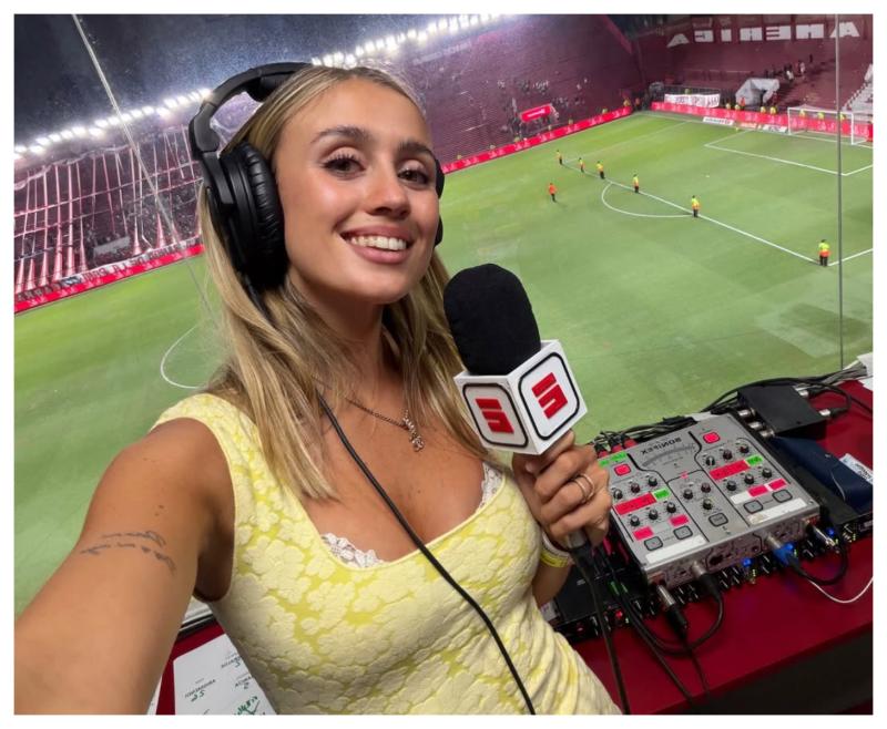 Instagram: @morenabeltran10