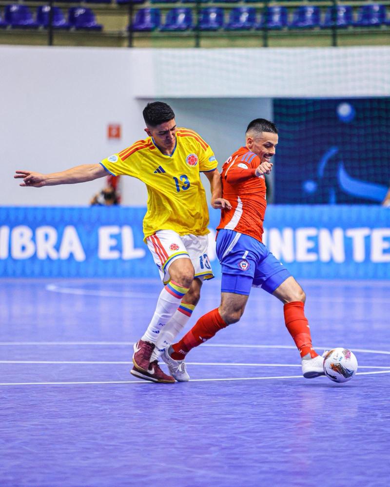T13 - Chile vs. Paraguay: a qué hora juegan y dónde ver en vivo a La Roja por el séptimo lugar de la Copa América Futsal | Referencial - RRSS