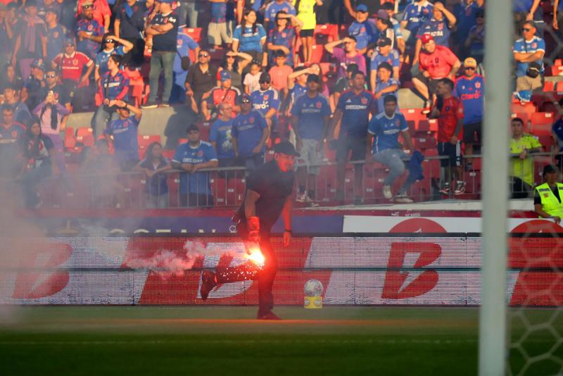 Incidentes en el Estadio Nacional - Photosport