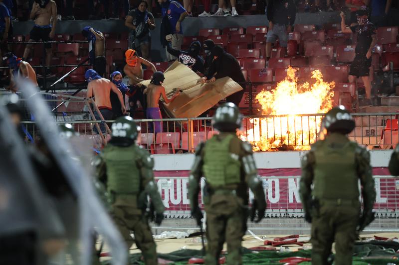 Incidentes en el Estadio Nacional - Photosport