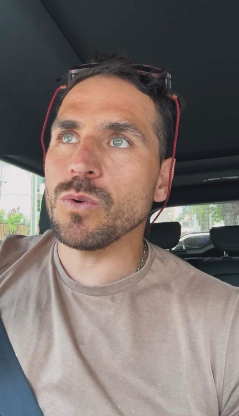 Instagram - Pangal Andrade