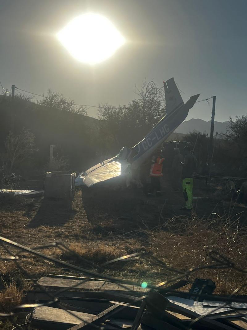 T13 - Accidente aéreo en Curacaví: avioneta cayó cerca del aeródromo