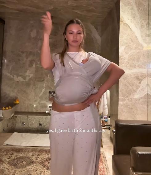 Alexandra Litvinova - Instagram: @litvinova_alexandra