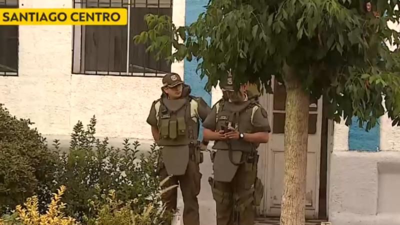 Hombre es asesinado tras ser atacado con arma blanca en cité de Santiago - T13