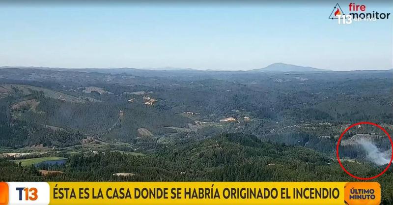 T13 - La imagen que muestra cómo avanzó el incendio en la casa de imputado