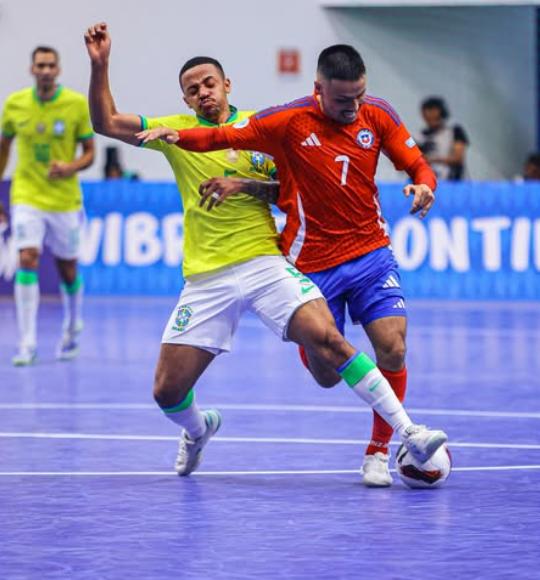 La Roja del Futsal - @laroja (Instagram)